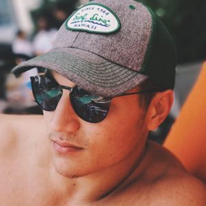 Meet your Posher, Dominic